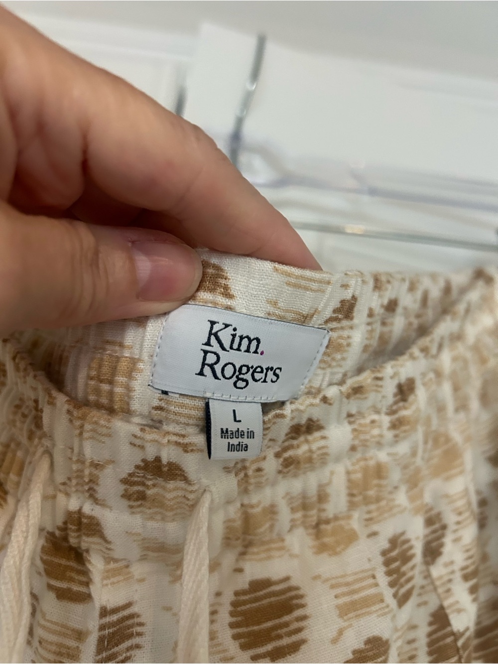 Ladies Beige Patterned Drawstring Cropped Pants - Picture 4 of 4